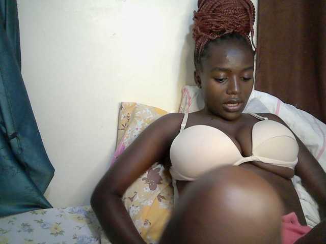 Sexy-alia, en directo ahora en BongaCams