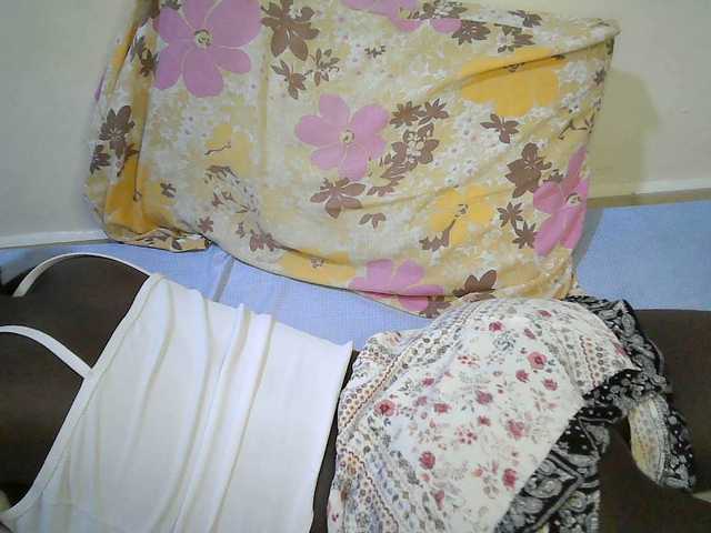 Sexy-alia's BongaCams show and profile