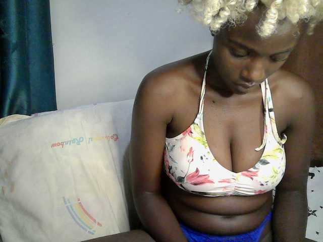 Sexy-alia live cam on BongaCams