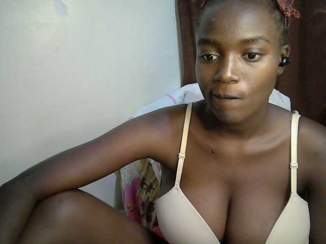 Sexy-alia, en directo ahora en BongaCams