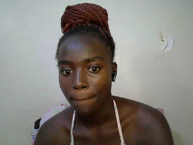 Sexy-alia's BongaCams show and profile