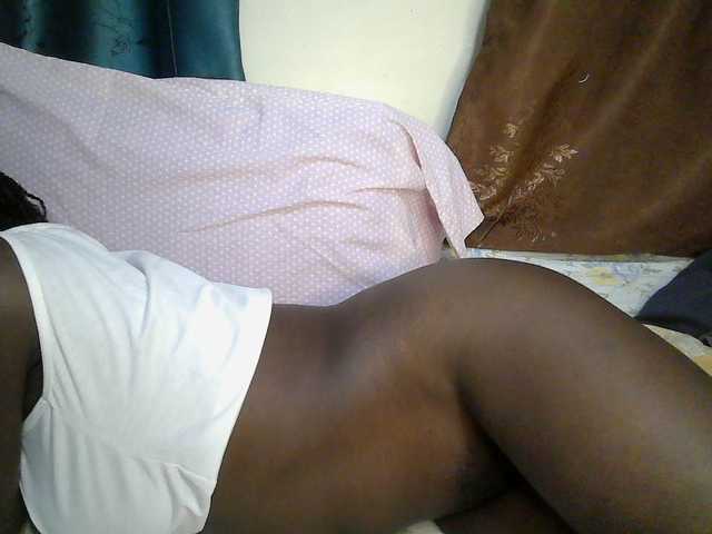 Sexy-alia live cam on BongaCams