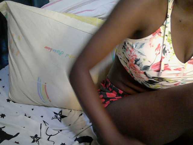 Sexy-alia live cam on BongaCams