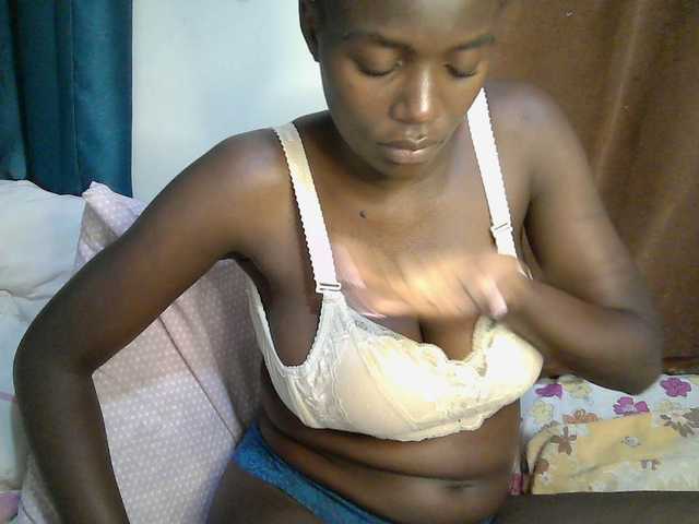 Sexy-alia live cam on BongaCams