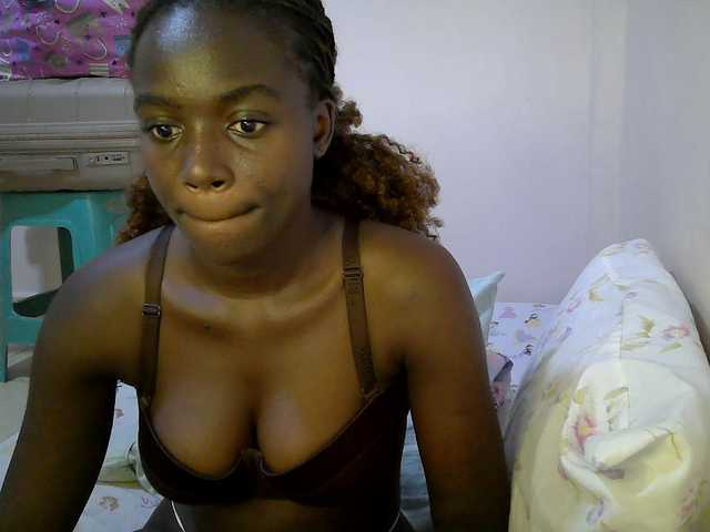 Sexy-alia live cam on BongaCams
