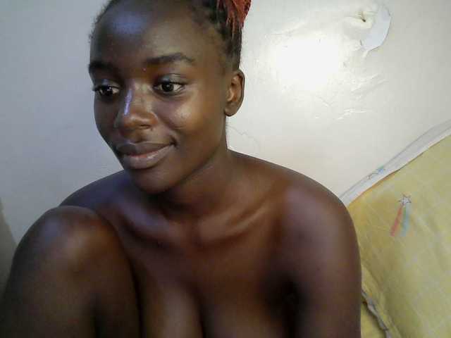 Sexy-alia live webcam show