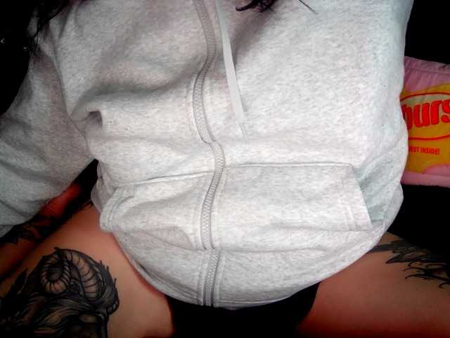 fetishslut4u live cam on BongaCams