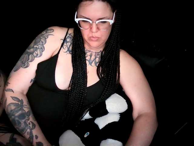 fetishslut4u live cam on BongaCams