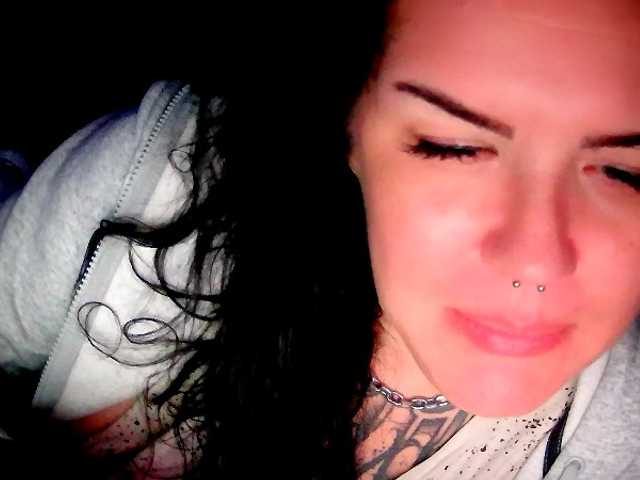 fetishslut4u live cam on BongaCams