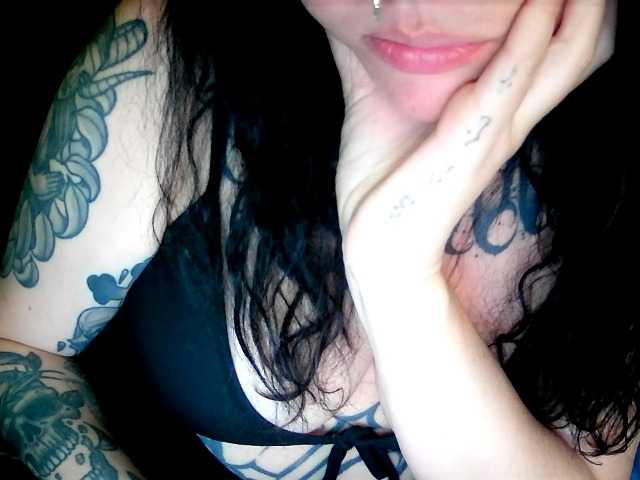 fetishslut4u live cam preview