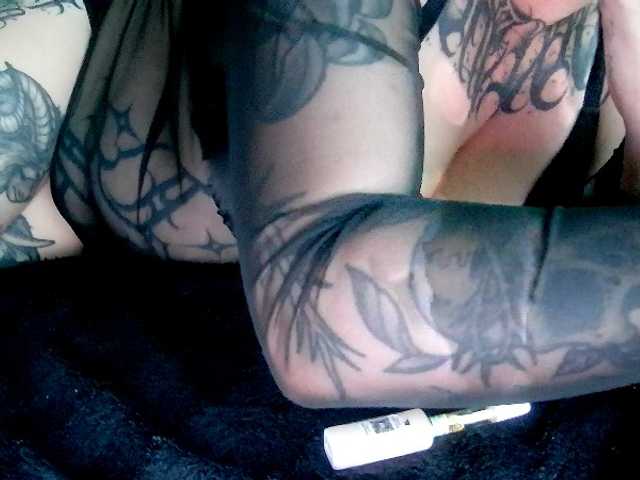 fetishslut4u live cam on BongaCams