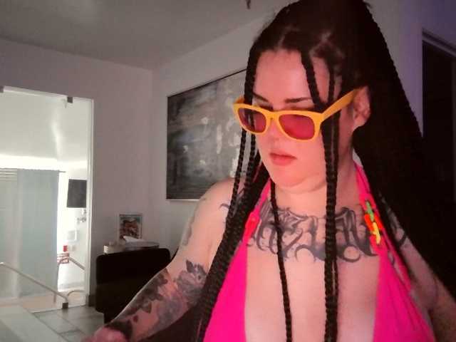 fetishslut4u live cam on BongaCams