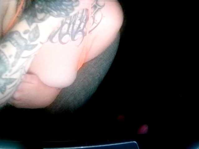 fetishslut4u live cam on BongaCams