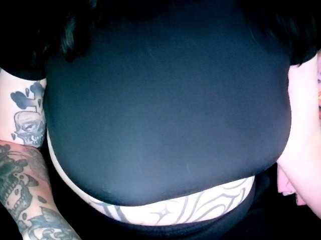 fetishslut4u live cam on BongaCams