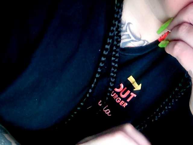 fetishslut4u live cam on BongaCams