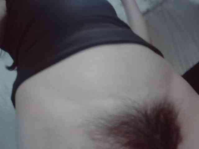 RoxxannaHairy webcam