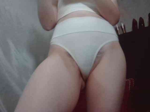 RoxxannaHairy