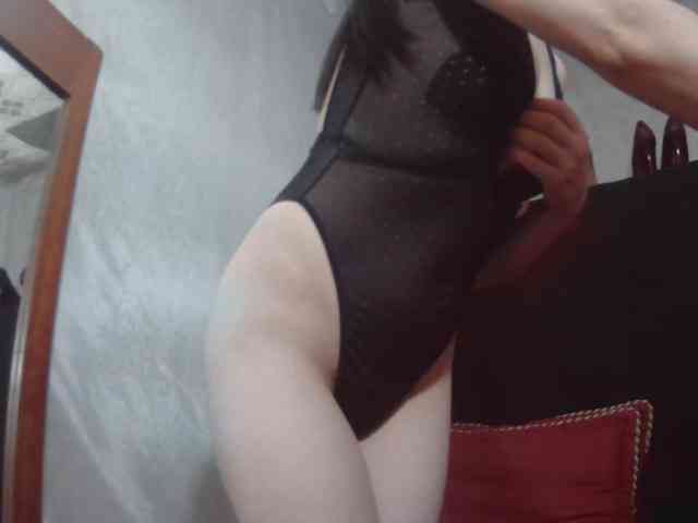 Modella: RoxxannaHairy