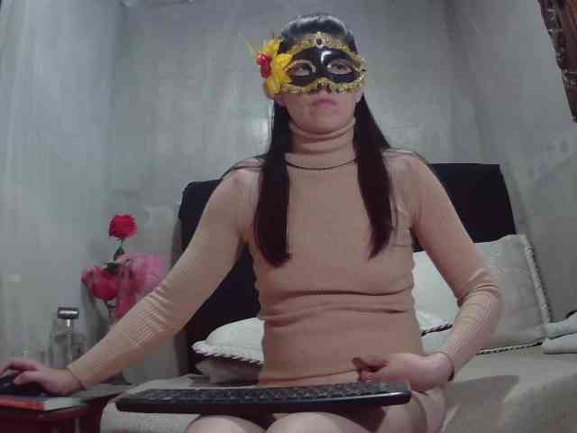 RoxxannaHairy webcam