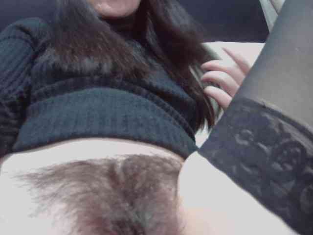 RoxxannaHairy webcam