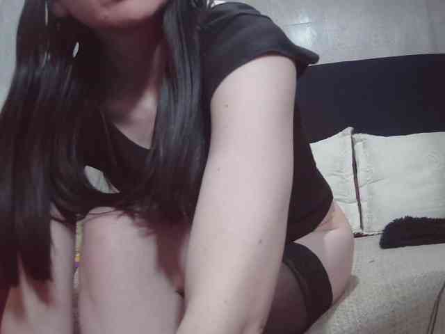 Modella: RoxxannaHairy