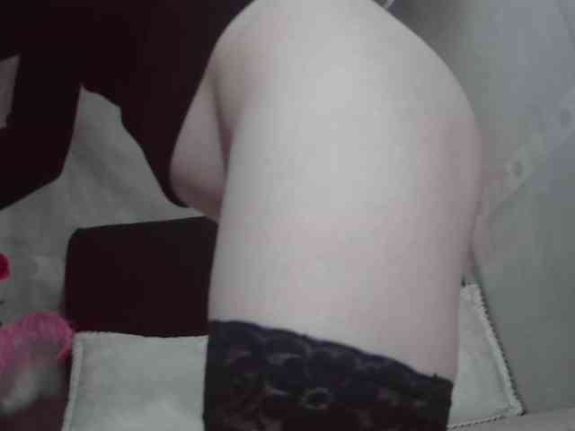 RoxxannaHairy webcam