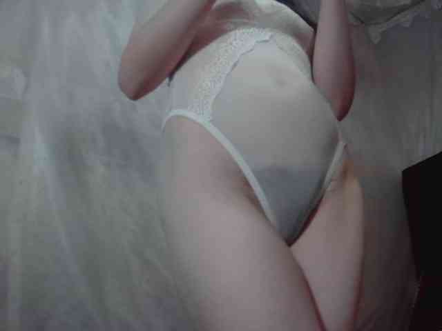 Modella: RoxxannaHairy