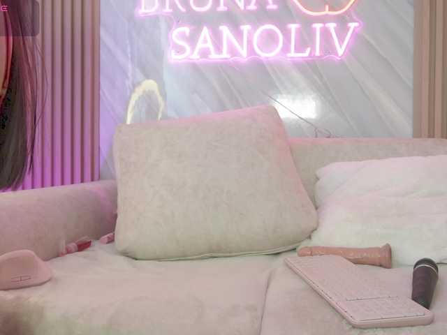 brunasanoliv live cam on BongaCams
