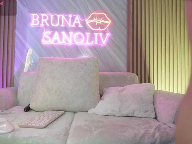brunasanoliv live cam on BongaCams