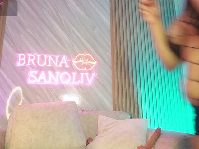 brunasanoliv live cam on BongaCams