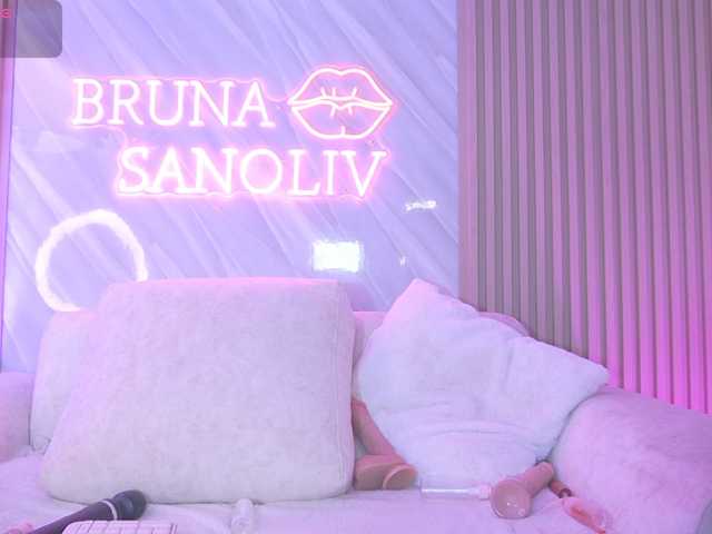 brunasanoliv live cam on BongaCams