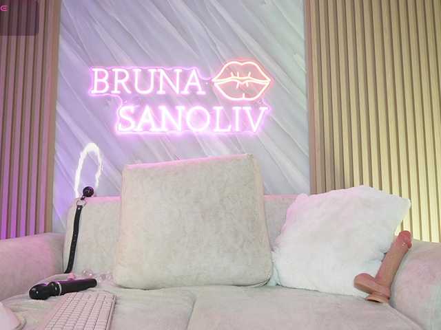 brunasanoliv live cam on BongaCams