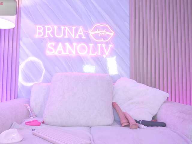 brunasanoliv live cam on BongaCams
