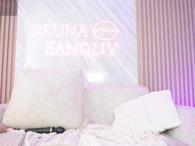 brunasanoliv live cam on BongaCams