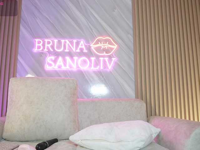 brunasanoliv live cam on BongaCams
