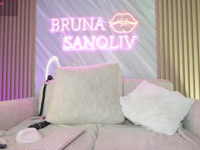 brunasanoliv live cam on BongaCams