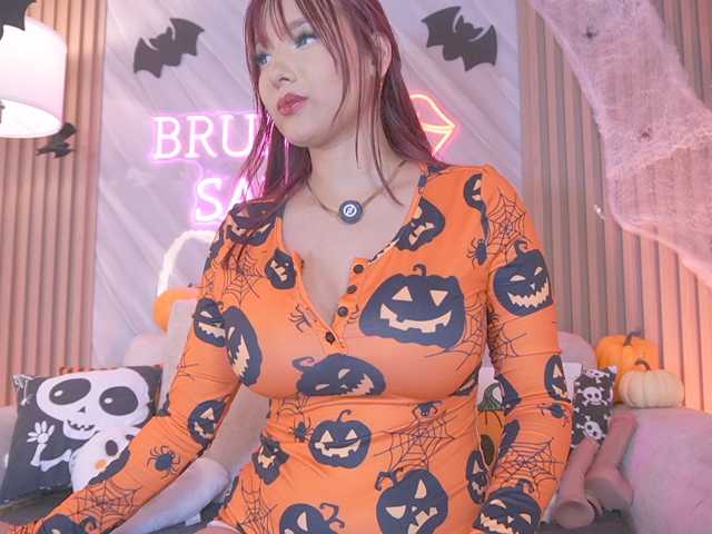 brunasanoliv live cam on BongaCams