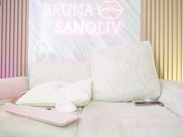 brunasanoliv live cam on BongaCams