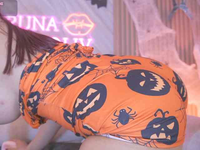 Model: brunasanoliv