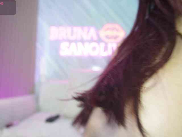 Model: brunasanoliv