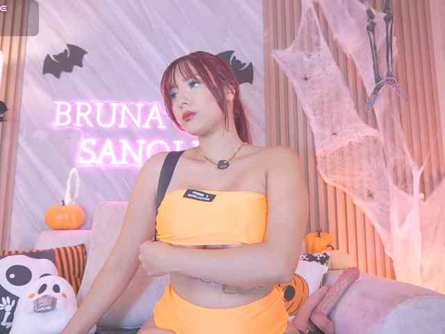 Model: brunasanoliv
