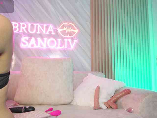 Model: brunasanoliv