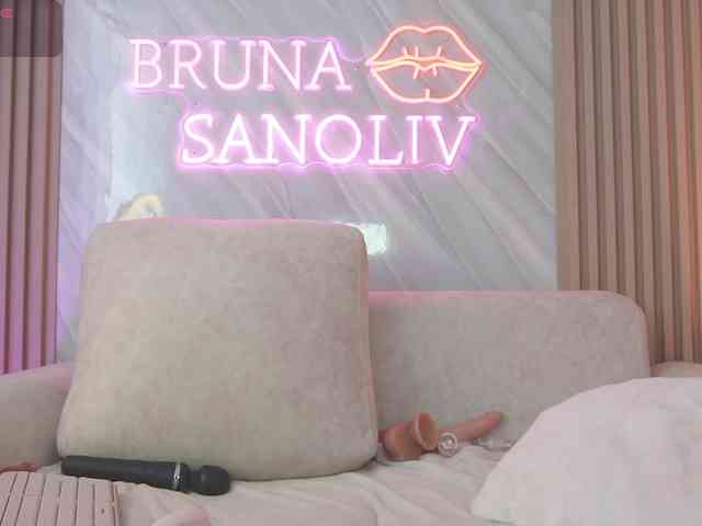 Model: brunasanoliv