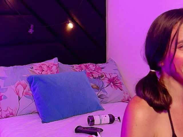 littleapril live cam on BongaCams