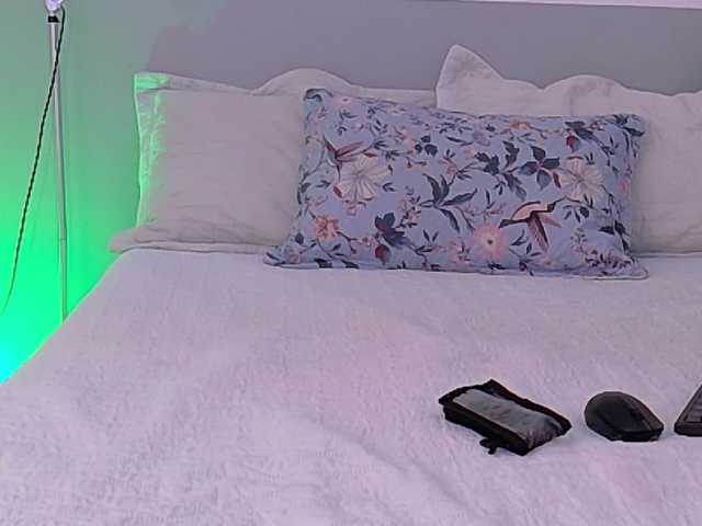 littleapril live cam on BongaCams