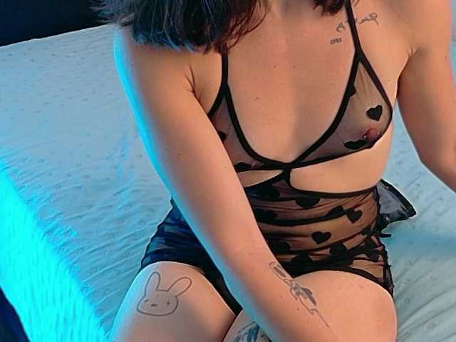 littleapril live cam on BongaCams