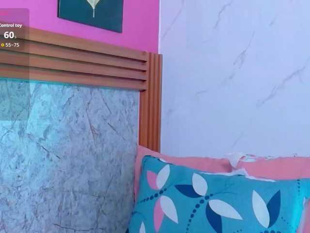 littleapril live cam on BongaCams