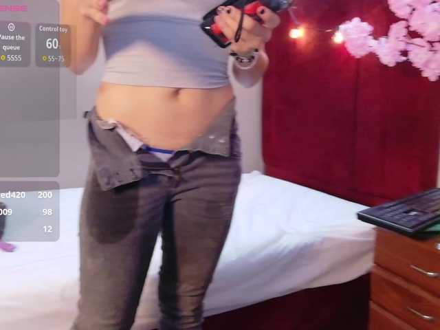 littleapril live cam on BongaCams