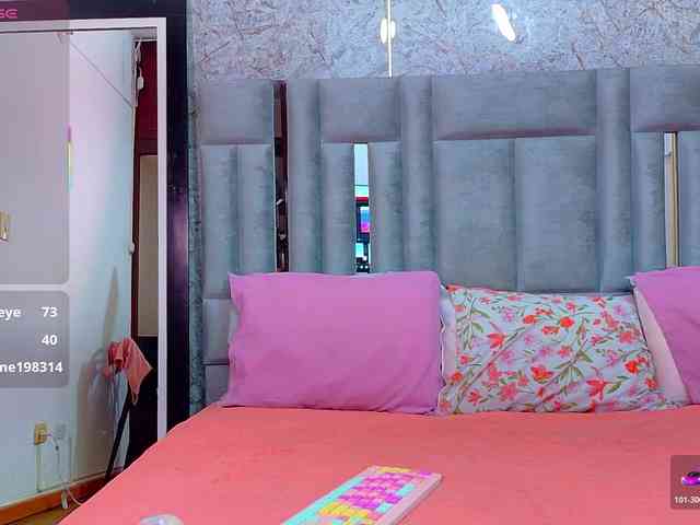 littleapril webcam