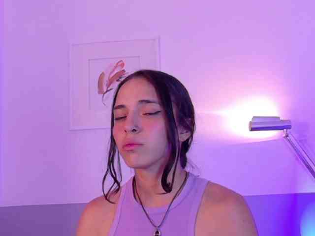 littleapril webcam
